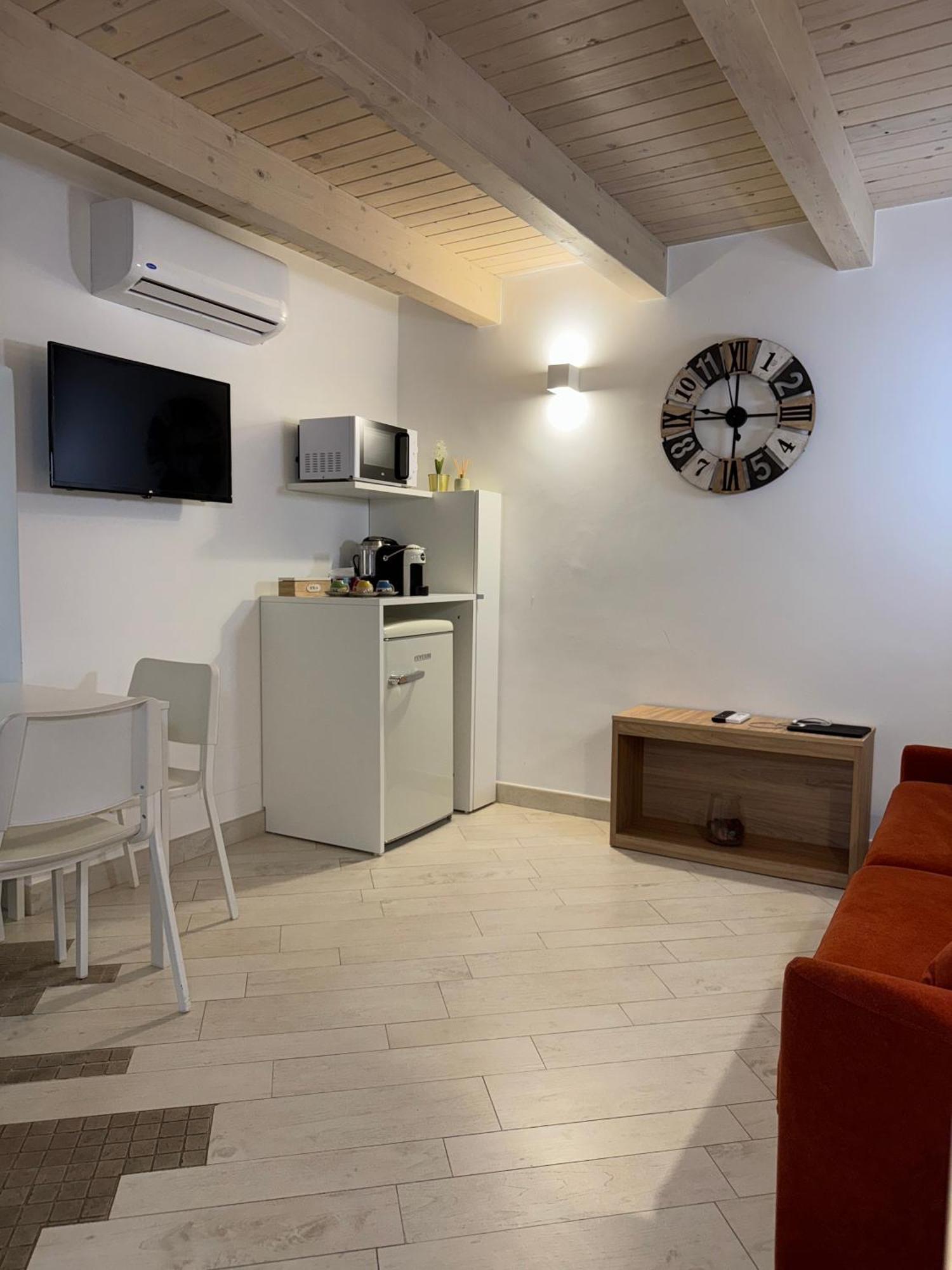 More Apartments Il Ferrarese Bari Room photo